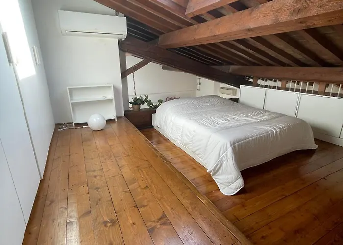 Romantic In Apartment Florence